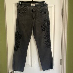 We The Free Gray Ankle Cropped Distressed Jeans 30